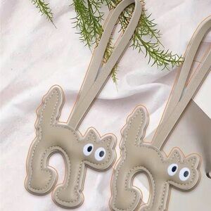 New Cute Beige Cat-Shaped Bag Charm